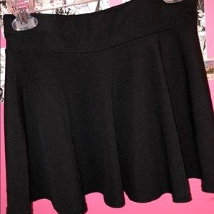 Elastic Black Mini Skirt